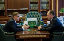 Алексей Текслер провел встречу с начальником Главгосэкспертизы России